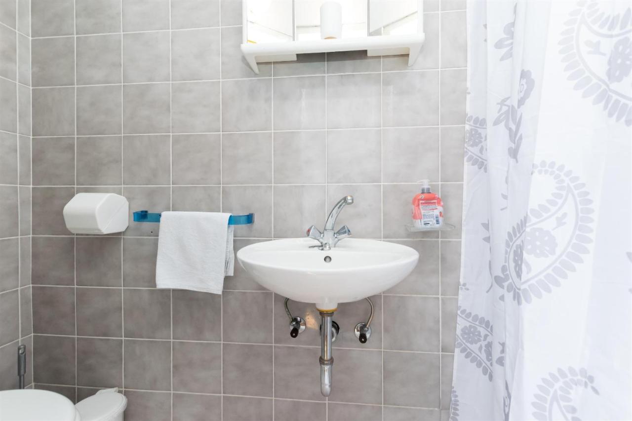 Apartments Biserka Barbat na Rabu Ngoại thất bức ảnh