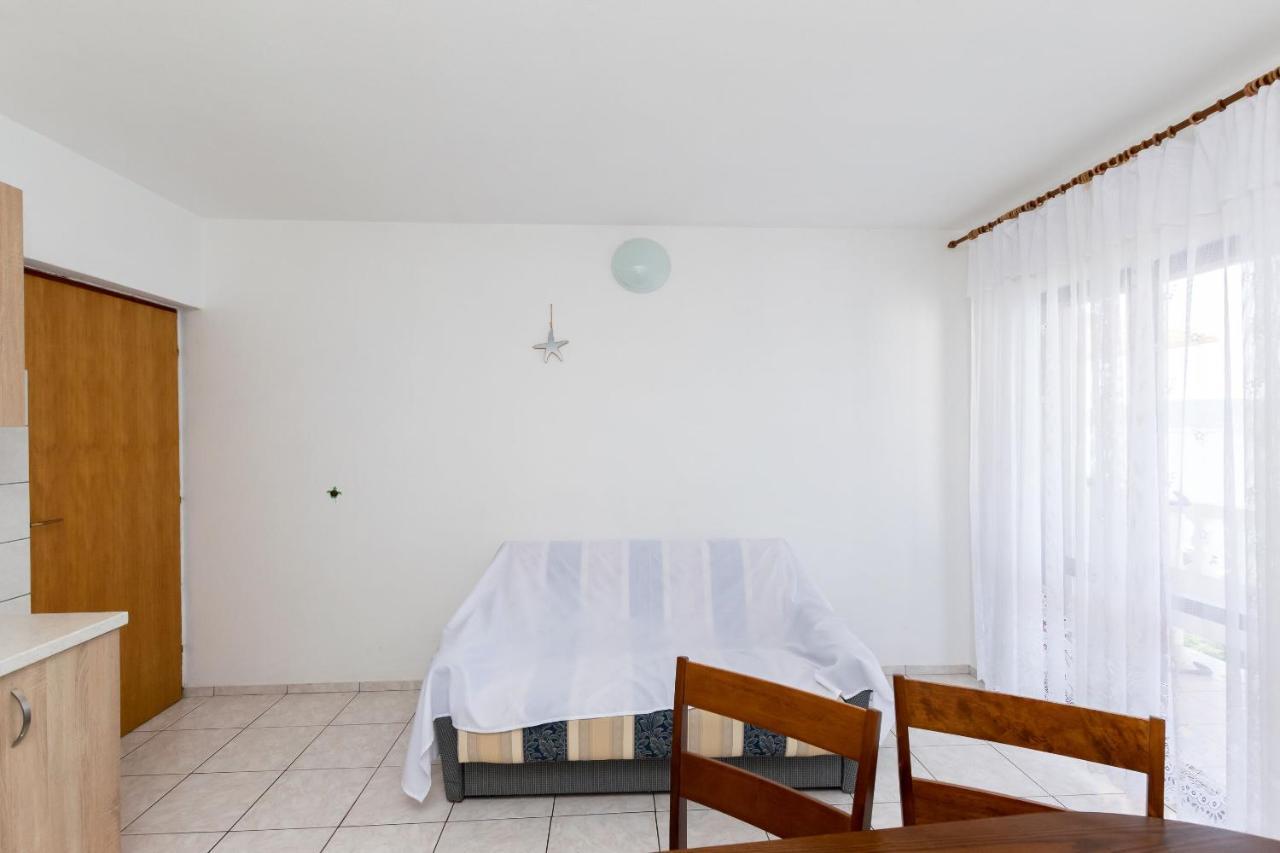 Apartments Biserka Barbat na Rabu Ngoại thất bức ảnh